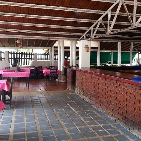 Hotel Golden Paradise Playa El Agua Buitenkant foto