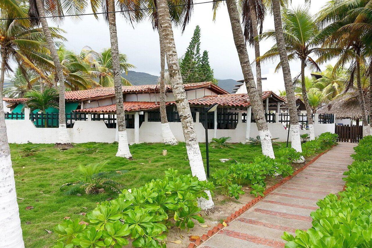 Hotel Golden Paradise Playa El Agua Buitenkant foto