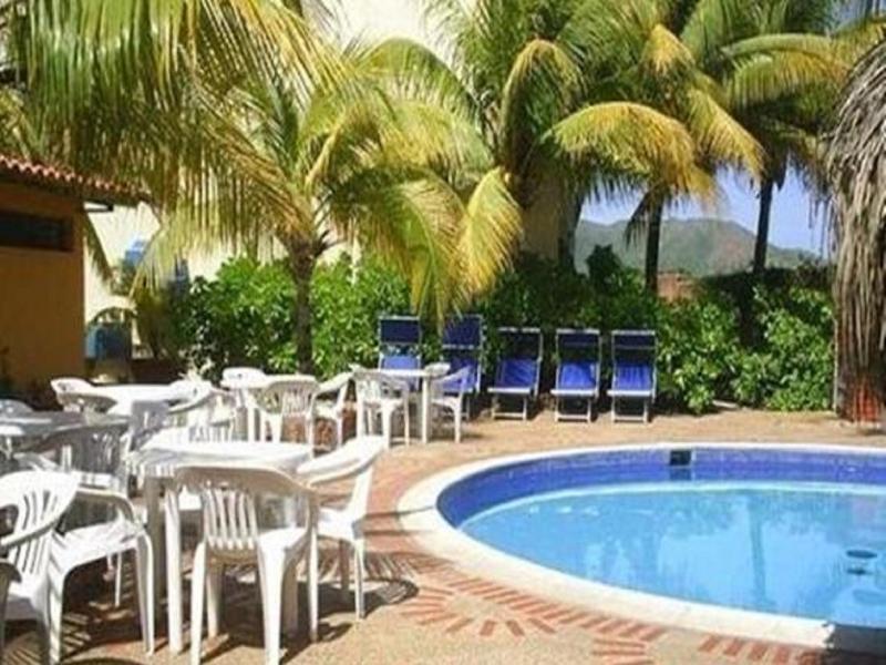 Hotel Golden Paradise Playa El Agua Buitenkant foto