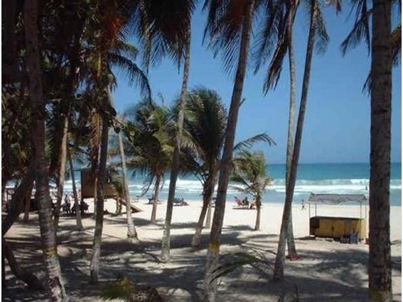 Hotel Golden Paradise Playa El Agua Buitenkant foto
